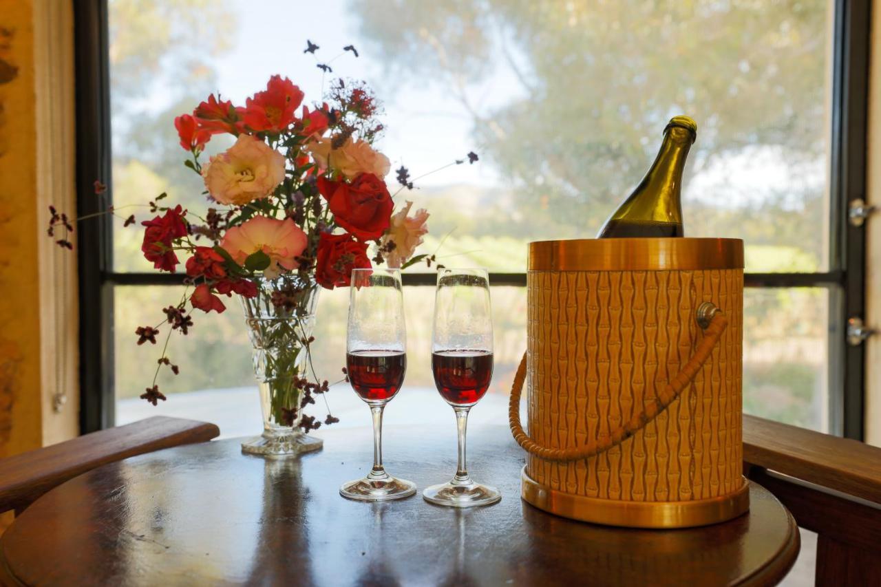 Bed and Breakfast The Old Chaff Mill Organic Vineyard Retreat Sellicks Hill Esterno foto