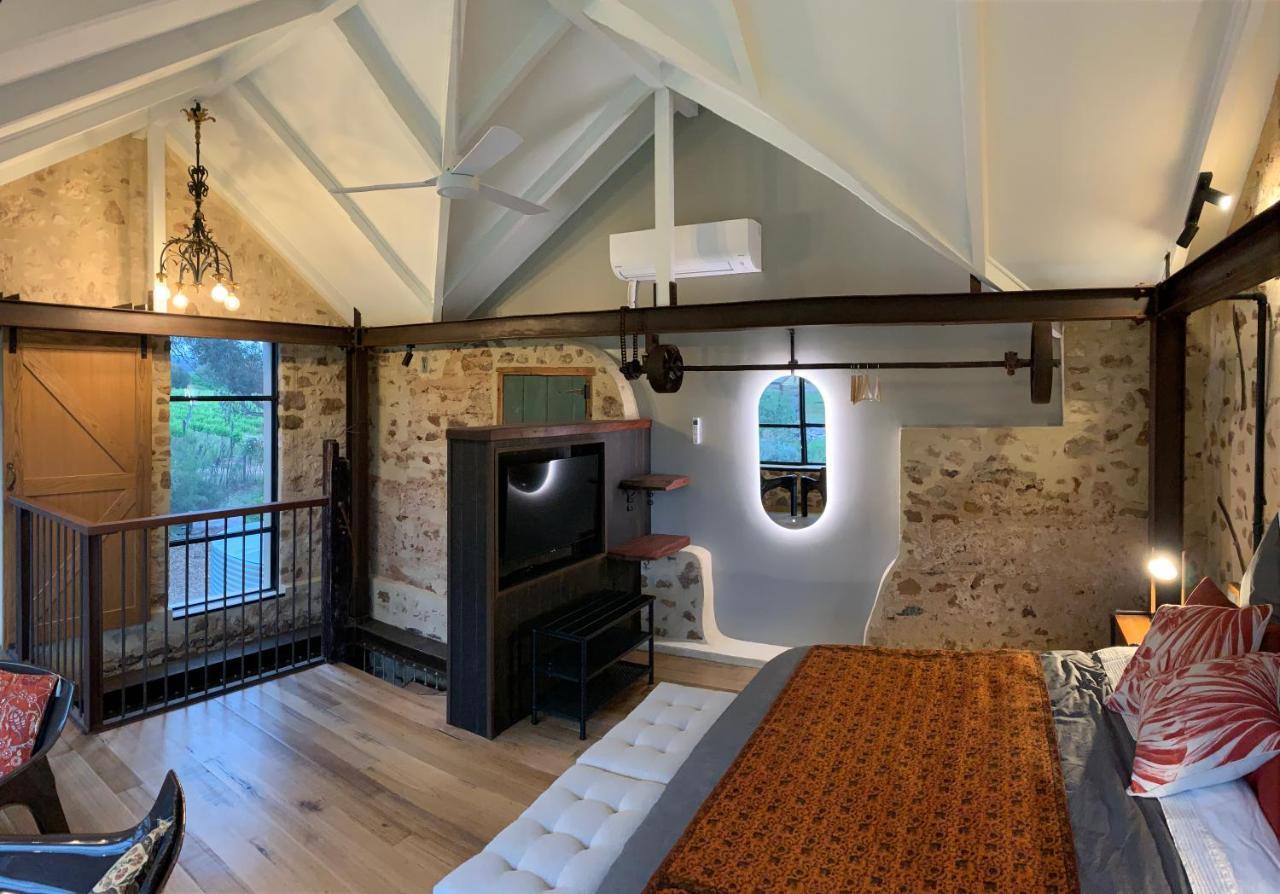 Bed and Breakfast The Old Chaff Mill Organic Vineyard Retreat Sellicks Hill Esterno foto